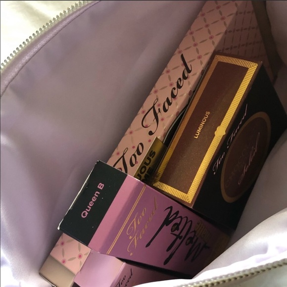 New TOO FACED SET - Picture 2 of 3